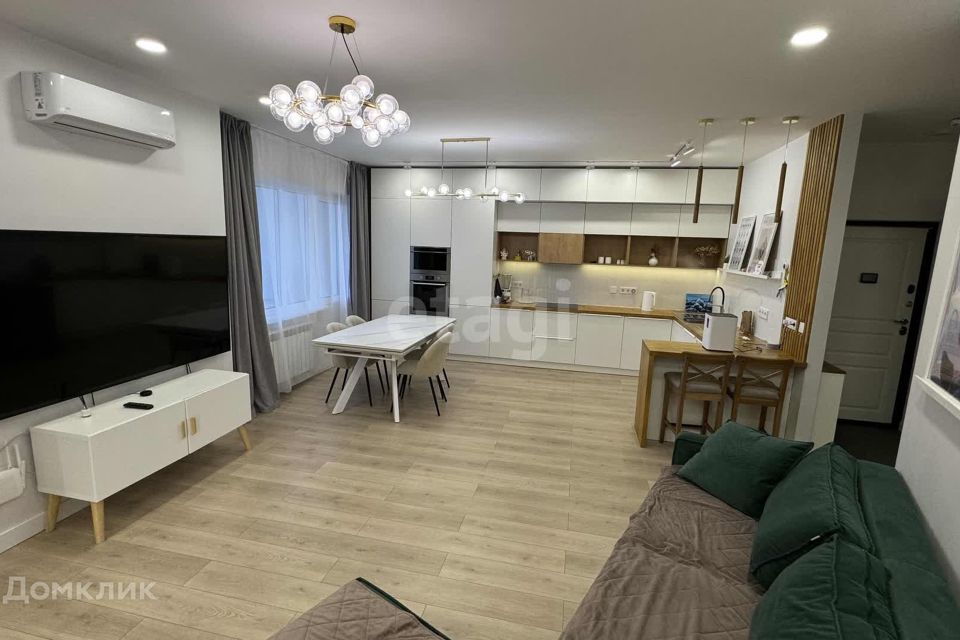 Продаётся 4-комнатная квартира, 95.9 м²
