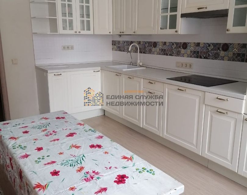Сдаётся 2-комнатная квартира, 55 м²