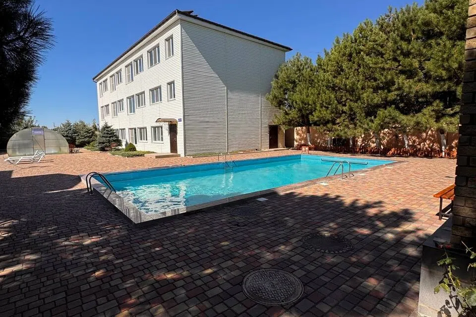 Продаётся 3-этажный дом, 620.1 м²