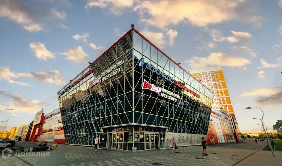 Сдаётся помещение своб. назначения, 300 м²