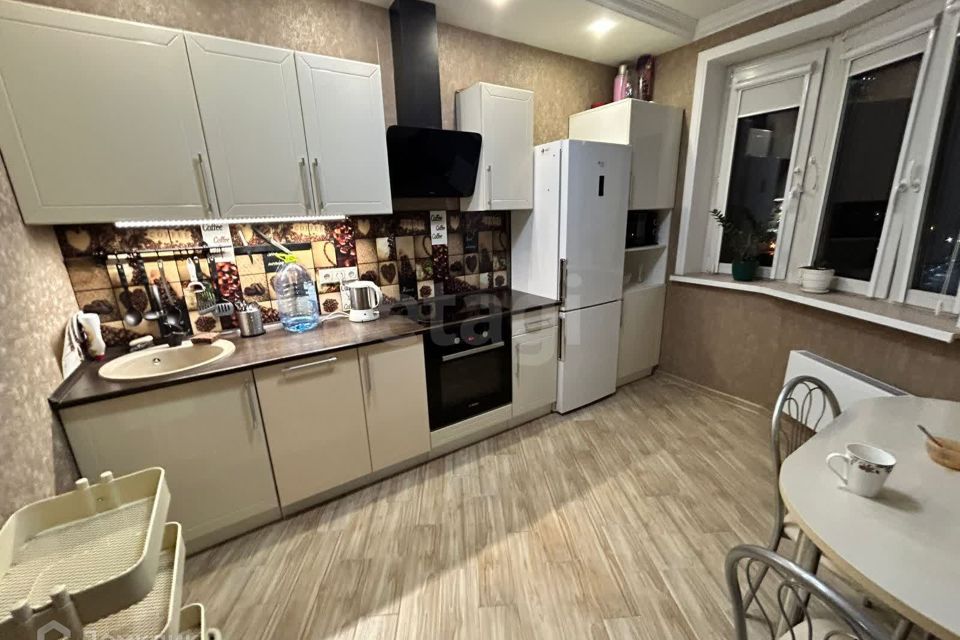 Продаётся 1-комнатная квартира, 38.2 м²