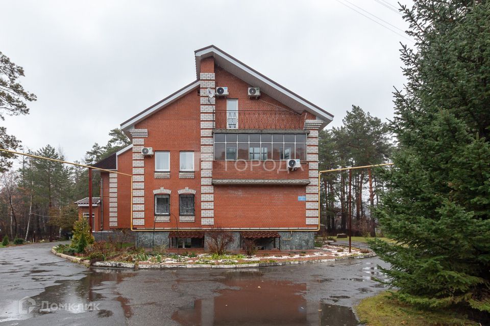 Продаётся 5-комнатная квартира, 360 м²