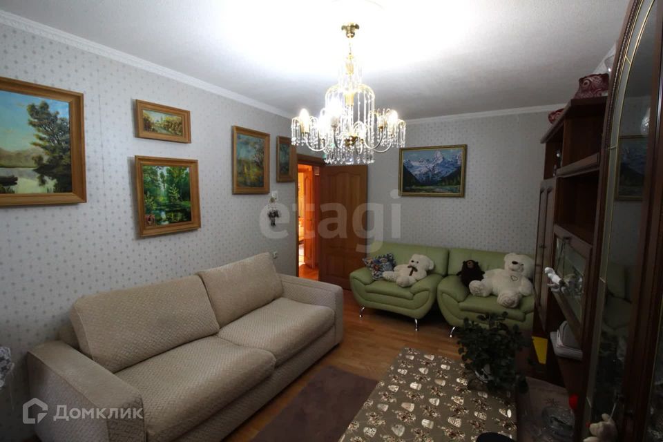 Продаётся 3-комнатная квартира, 74 м²