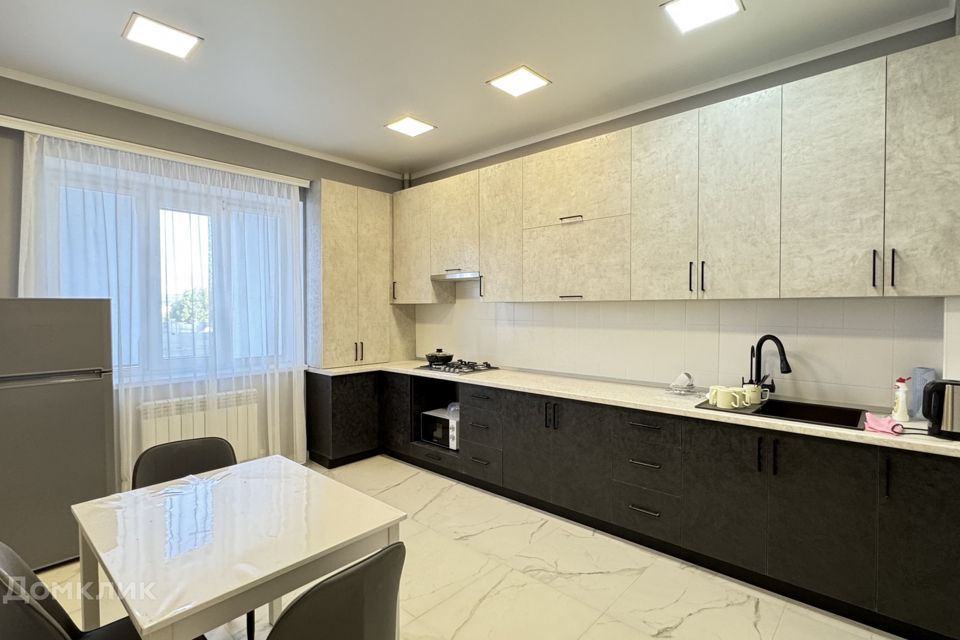 Продаётся 1-комнатная квартира, 56.6 м²