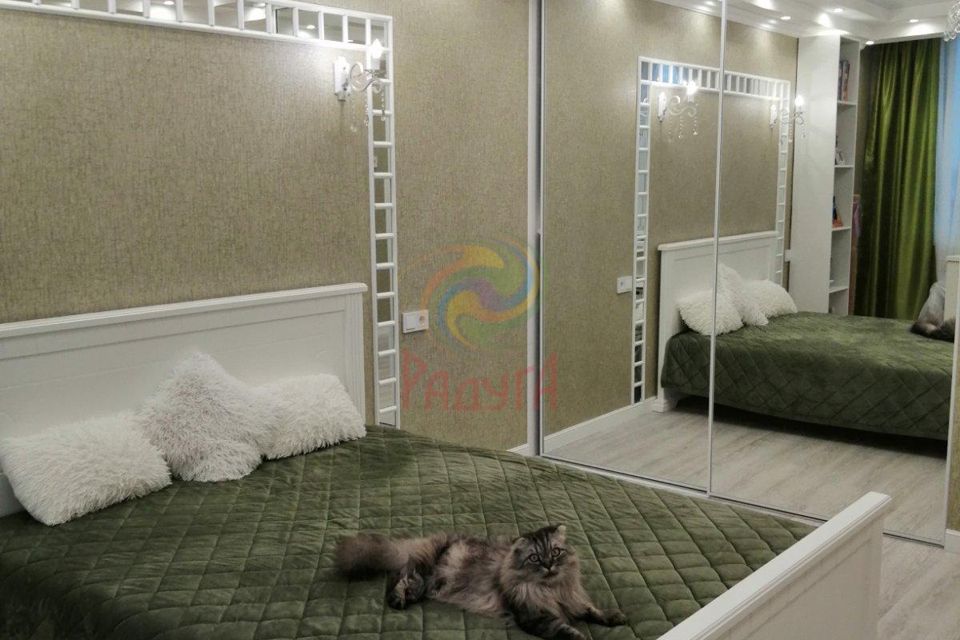 Продаётся 3-комнатная квартира, 100 м²