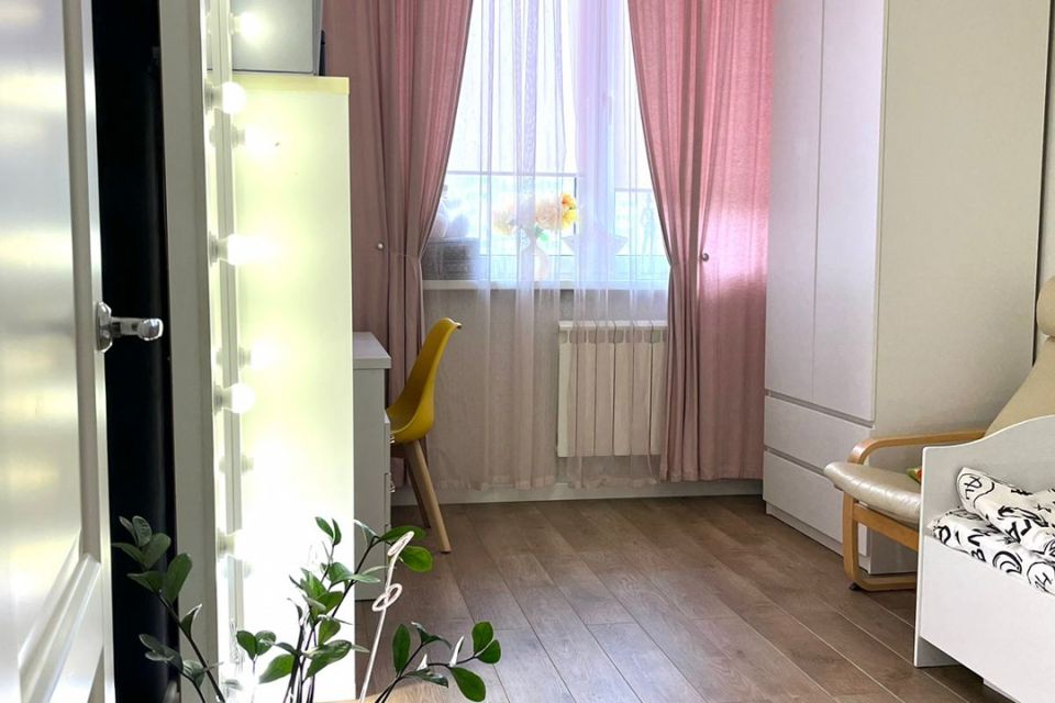 Продаётся 4-комнатная квартира, 96.2 м²