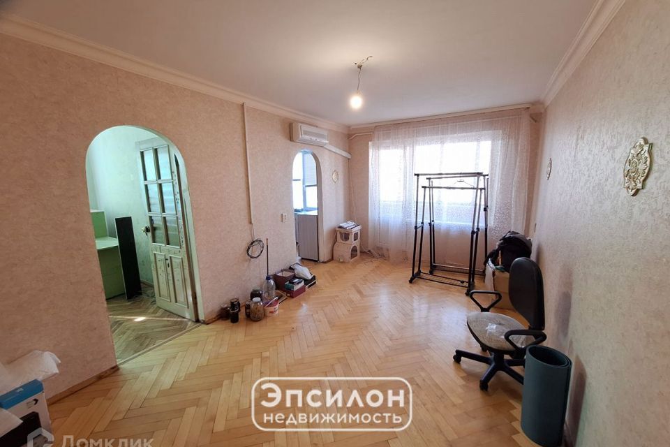 Продаётся 4-комнатная квартира, 60.3 м²