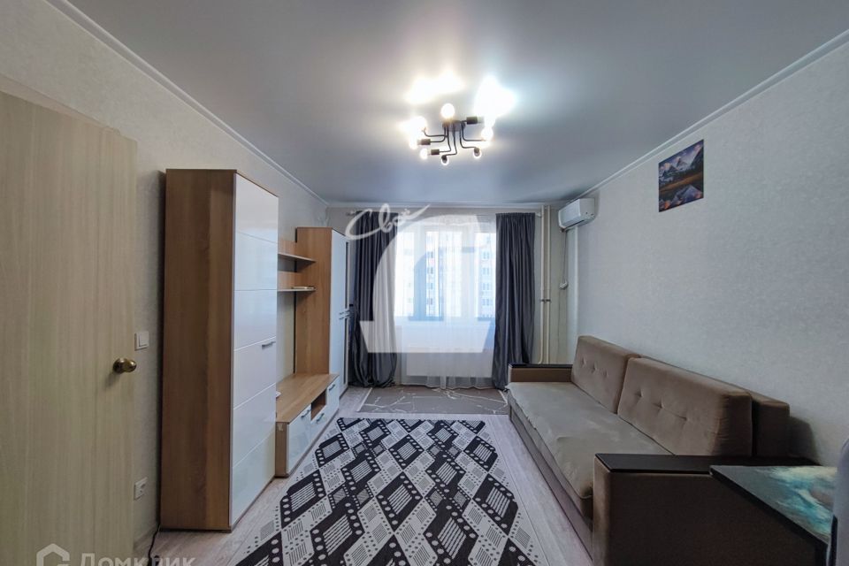 Сдаётся 1-комнатная квартира, 40 м²