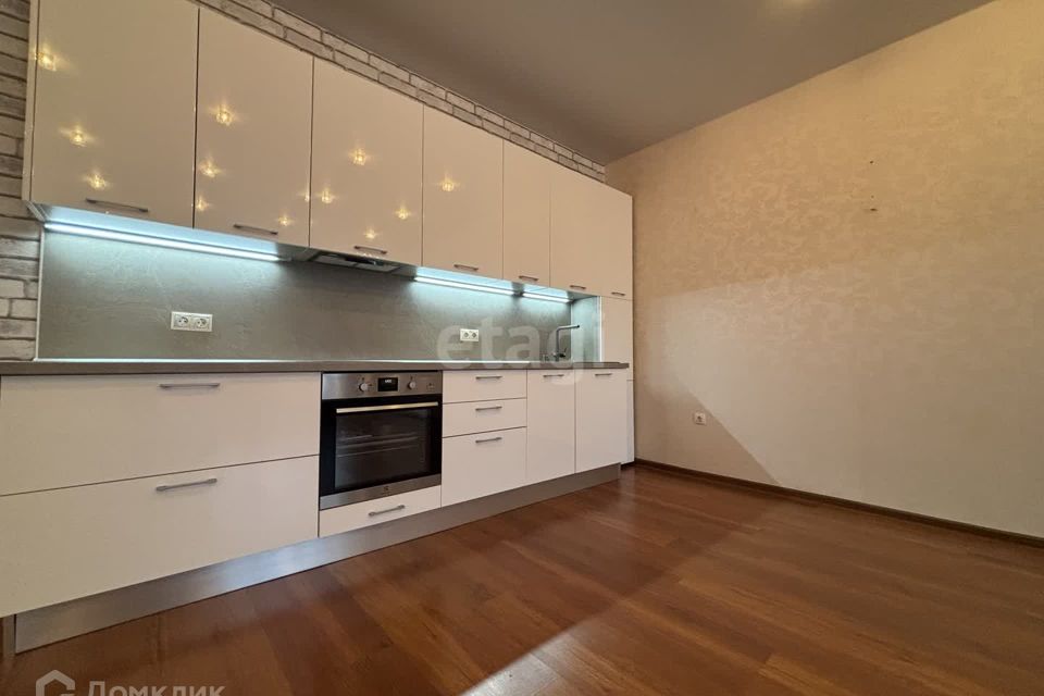 Сдаётся 3-комнатная квартира, 105.2 м²