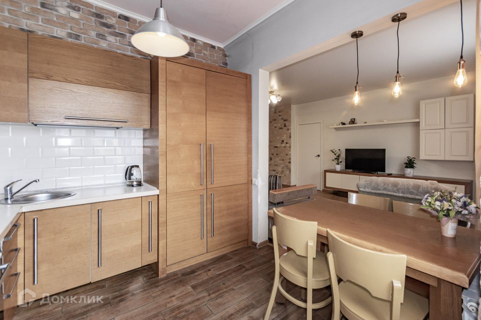 Продаётся 3-комнатная квартира, 81 м²