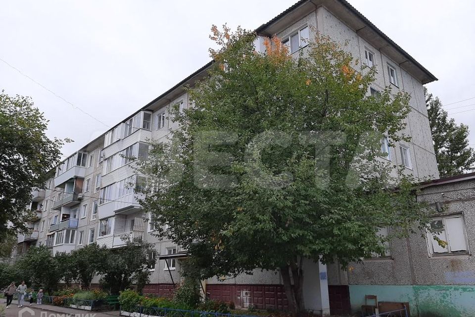 Продаётся 4-комнатная квартира, 58.7 м²