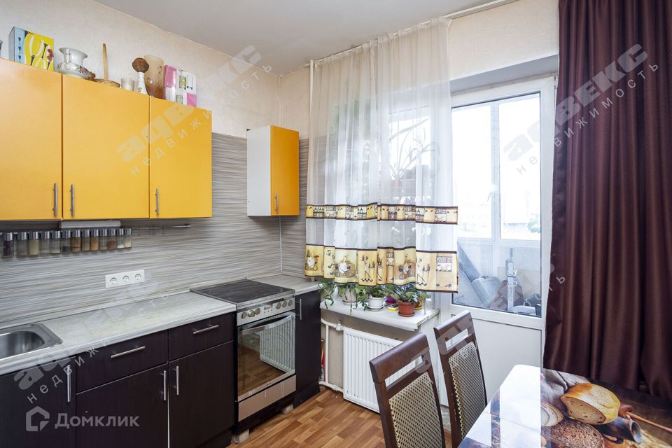 Продаётся 2-комнатная квартира, 63.8 м²