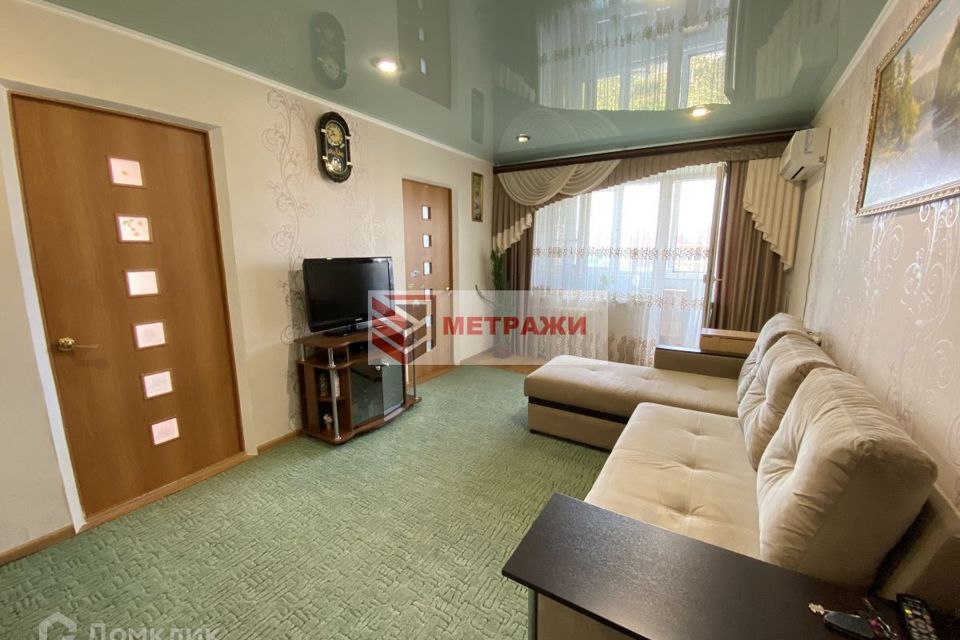 Продаётся 4-комнатная квартира, 60.6 м²