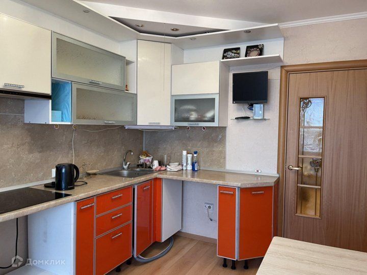 Сдаётся 1-комнатная квартира, 42 м²