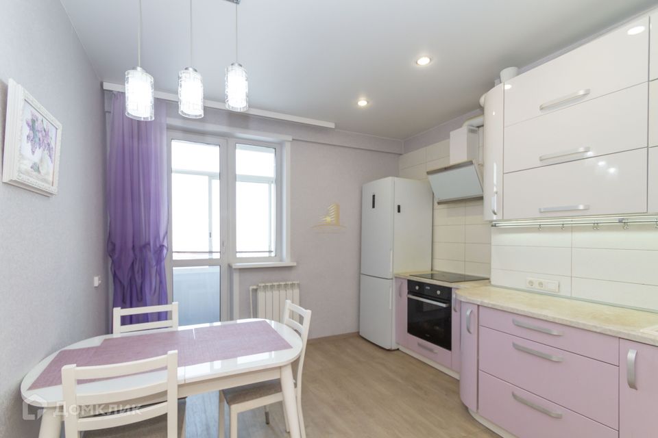 Продаётся 3-комнатная квартира, 97 м²