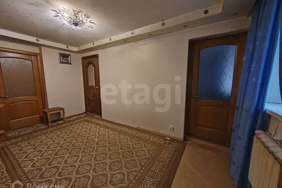 Продаётся 4-комнатная квартира, 50 м²