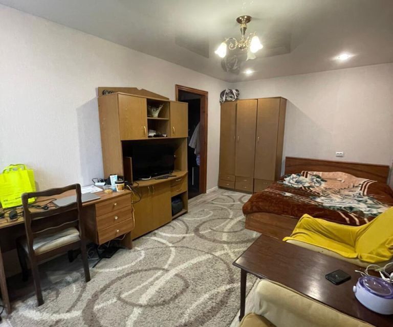 Продаётся 1-комнатная квартира, 32.7 м²