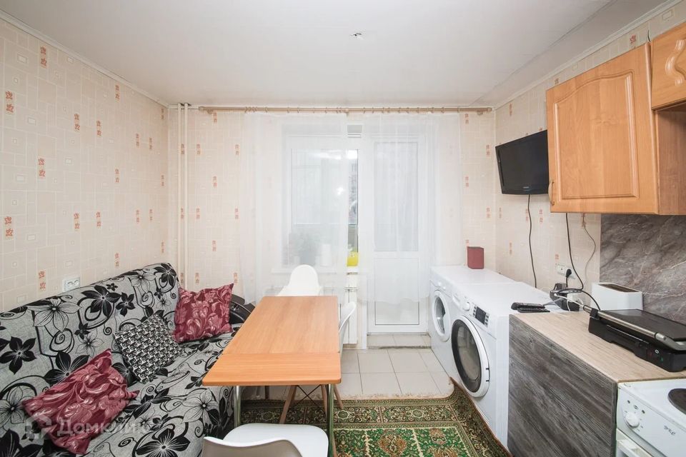 Продаётся 1-комнатная квартира, 62.4 м²