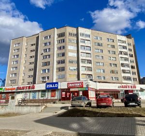 Продаётся 4-комнатная квартира, 79.4 м²