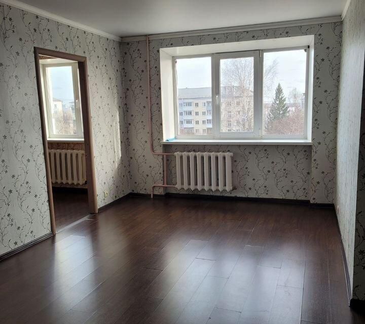 Продаётся 2-комнатная квартира, 41.8 м²