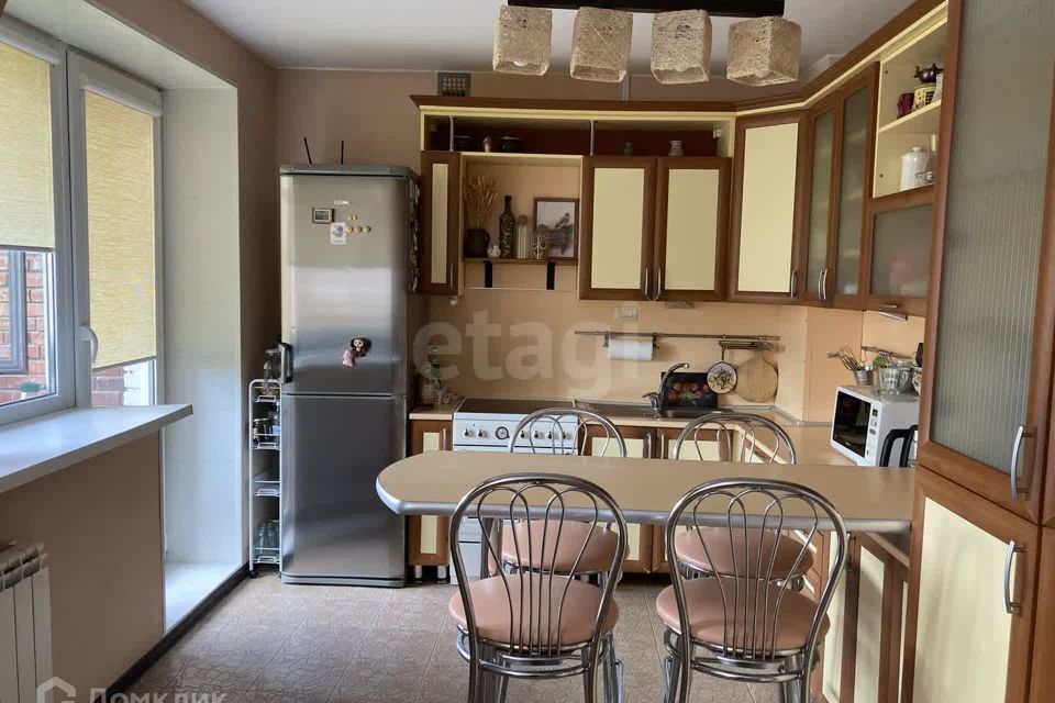 Продаётся 3-комнатная квартира, 90.4 м²