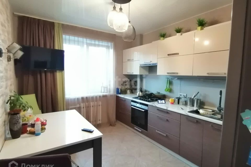 Продаётся 3-комнатная квартира, 63.9 м²