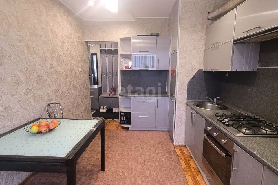 Продаётся 3-комнатная квартира, 62.5 м²