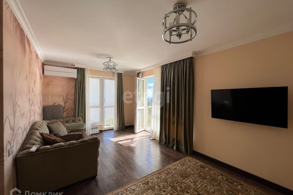Продаётся 3-комнатная квартира, 65.9 м²