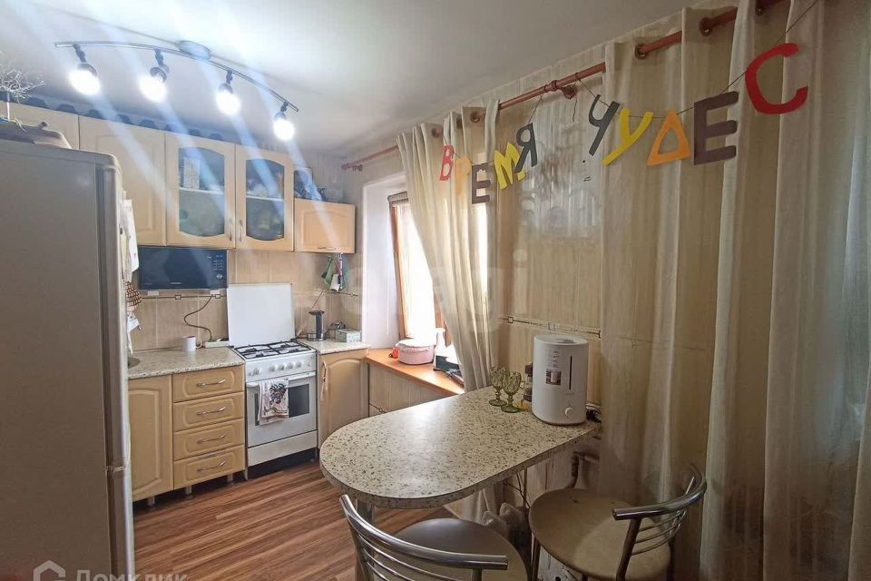 Продаётся 2-комнатная квартира, 40.6 м²