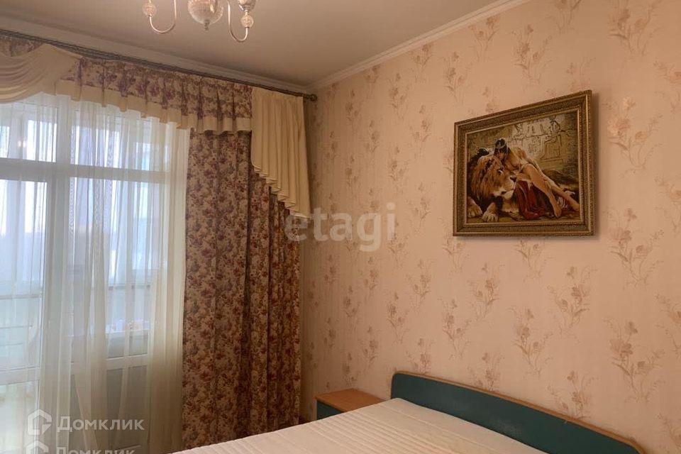Сдаётся 2-комнатная квартира, 61 м²