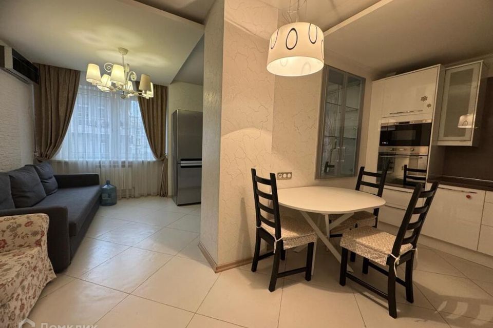 Сдаётся 3-комнатная квартира, 90 м²