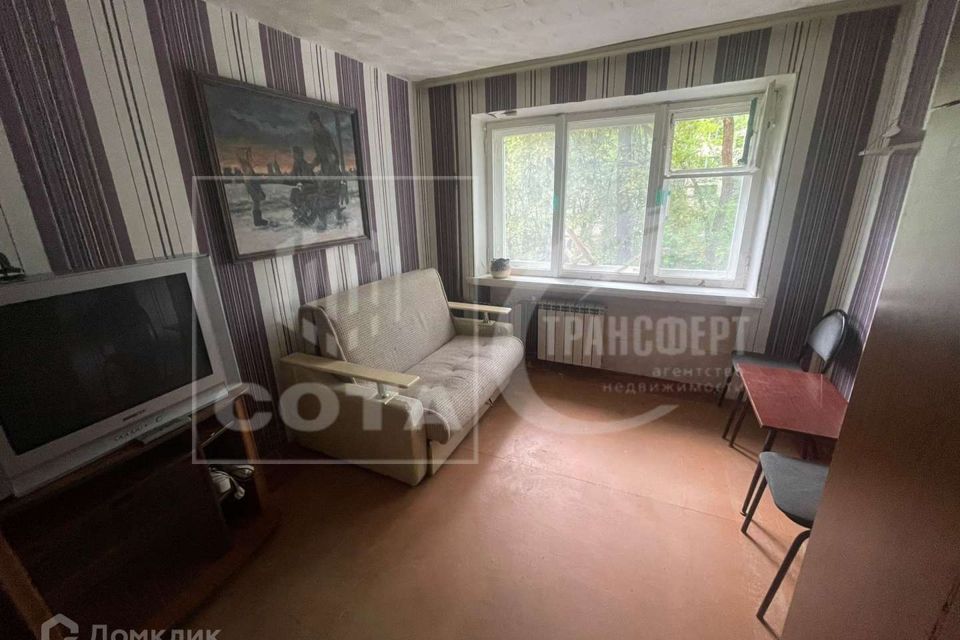 Продаётся комната в 10-комн. квартире, 13 м²
