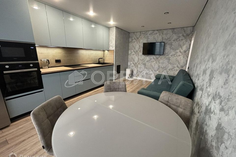 Продаётся 3-комнатная квартира, 90 м²