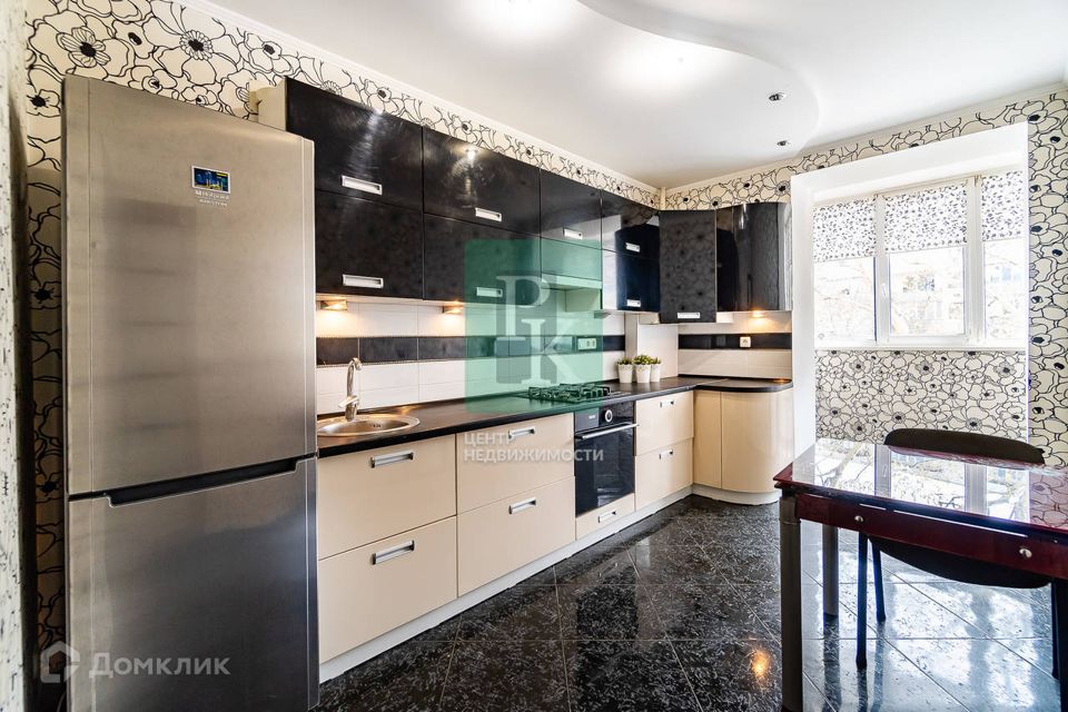 Продаётся 1-комнатная квартира, 45 м²
