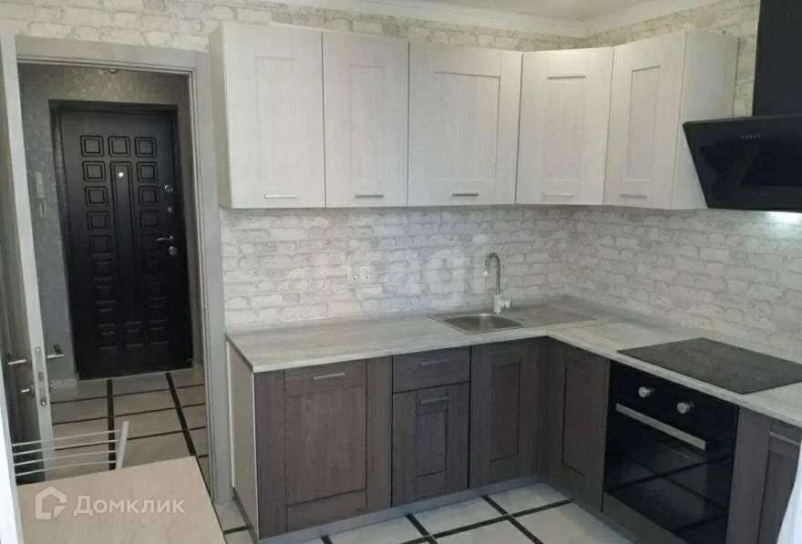 Сдаётся 1-комнатная квартира, 42 м²