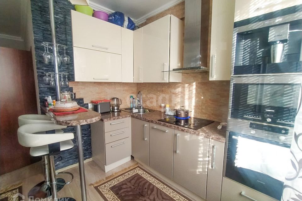 Продаётся 2-комнатная квартира, 56 м²