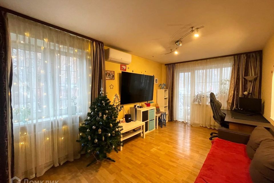 Продаётся 4-комнатная квартира, 80.6 м²