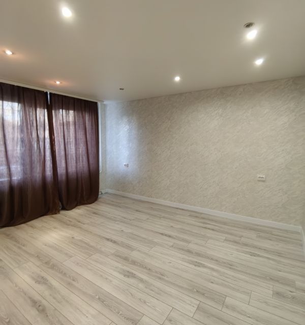 Продаётся 3-комнатная квартира, 63 м²