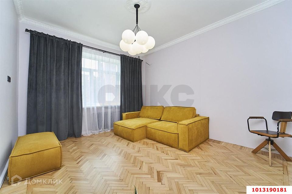 Продаётся 2-комнатная квартира, 55.4 м²