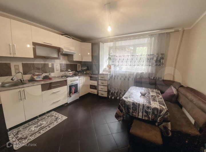 Продаётся 3-комнатная квартира, 65.2 м²