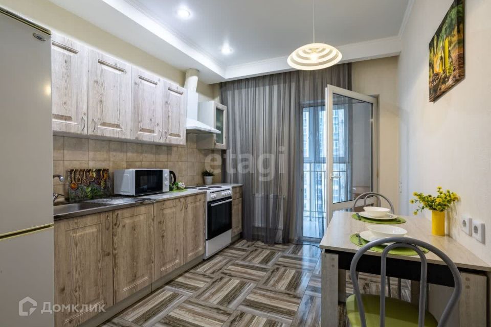 Продаётся 1-комнатная квартира, 38.2 м²