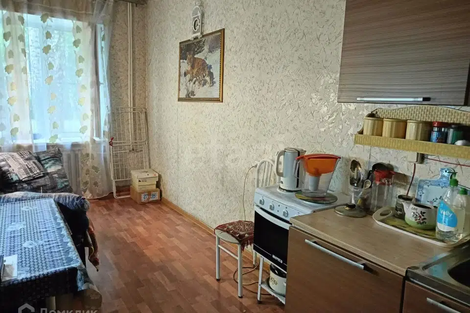 Продаётся комната в 1-комн. квартире, 12.9 м²