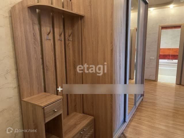 Сдаётся 2-комнатная квартира, 67 м²