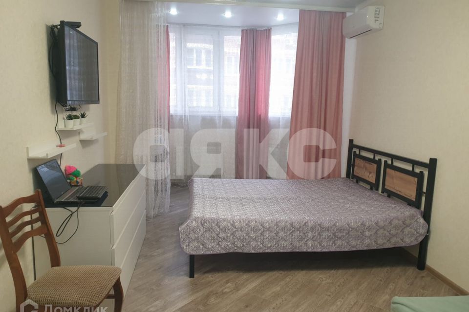 Продаётся 1-комнатная квартира, 37.8 м²