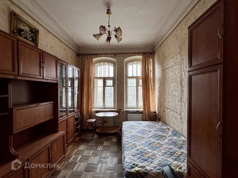 Продаётся комната в 3-комн. квартире, 12.4 м²
