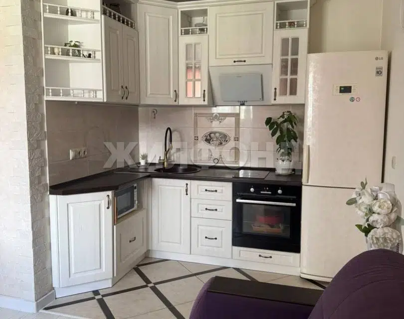 Продаётся 2-комнатная квартира, 41.8 м²