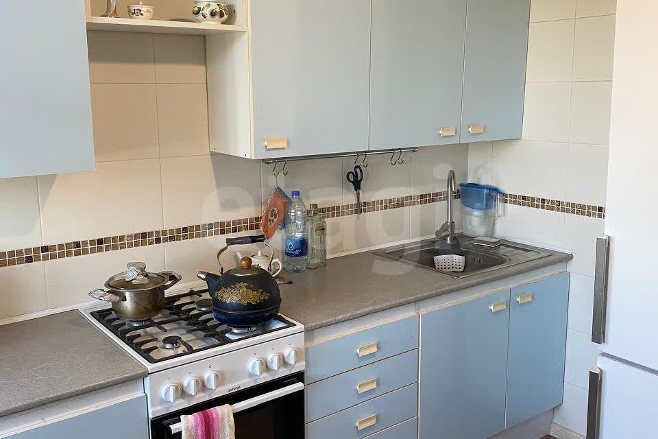 Продаётся 3-комнатная квартира, 65.9 м²