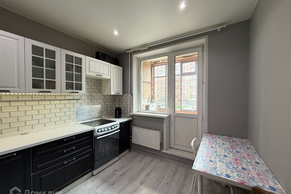 Продаётся 3-комнатная квартира, 61.9 м²