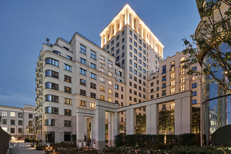 Продаётся 3-комнатная квартира, 103 м²