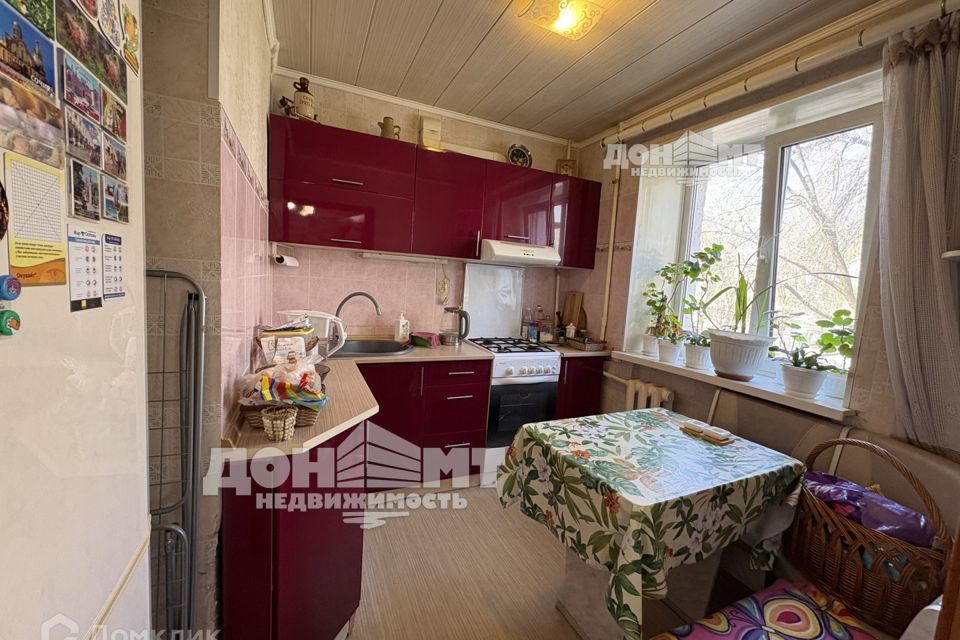Продаётся 3-комнатная квартира, 55.5 м²